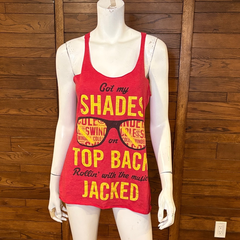 Trendy Red Graphic Tank Top